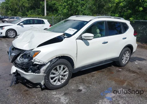 2018 Nissan Rogue Sv z USA, uszkodzony, nr VIN 5N1AT2MT6JC768525